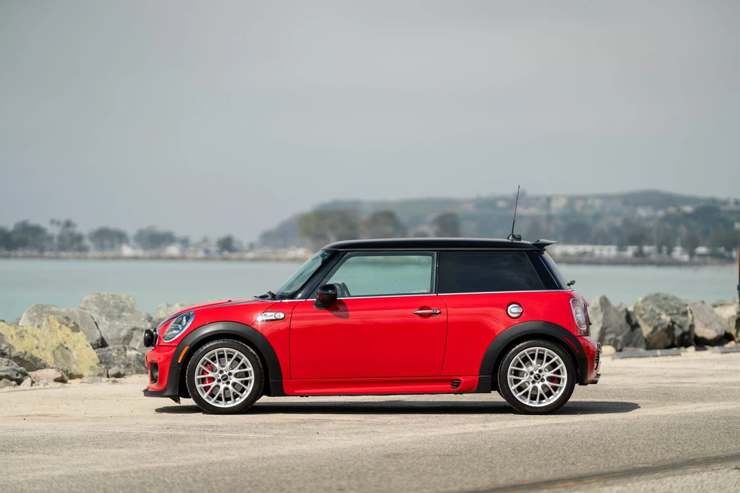2012 Mini Mini John Cooper Works 2nd Gen - Image 4 of 31