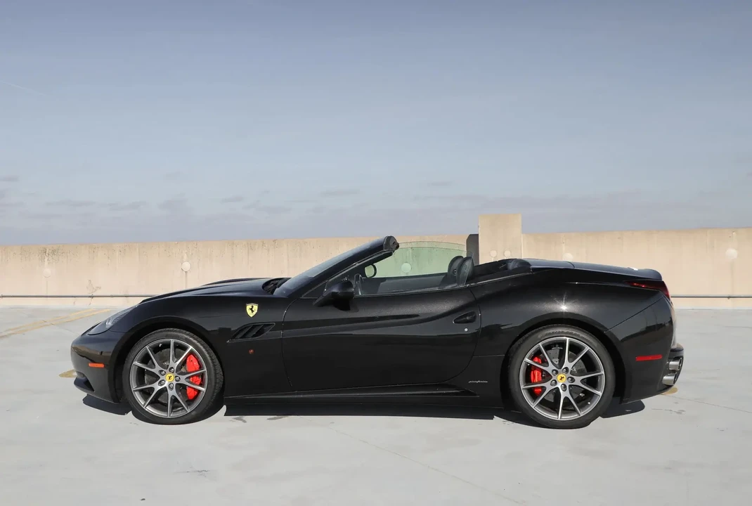 2013 Ferrari California - Image 4 of 6