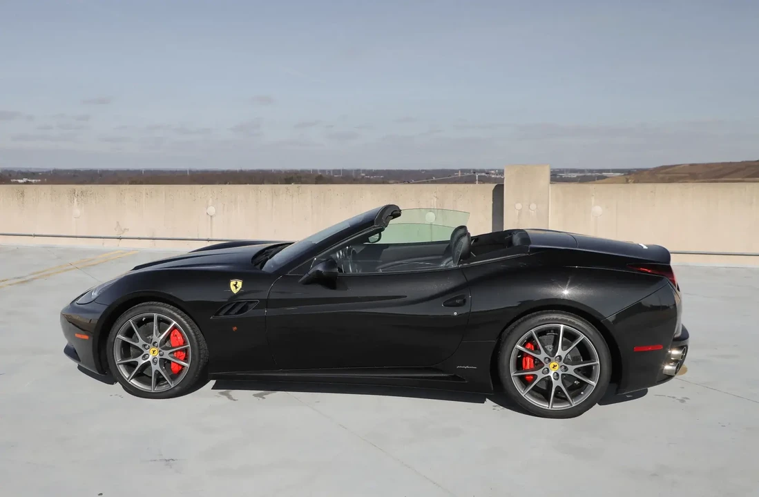 2013 Ferrari California - Image 6 of 6