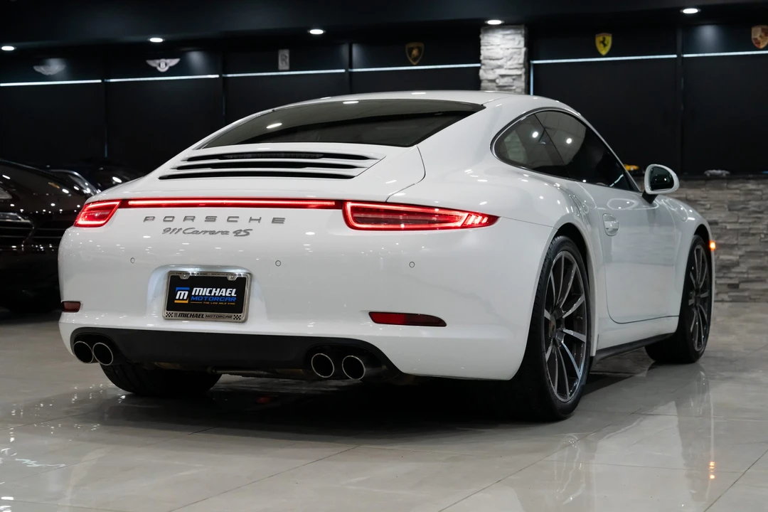 2013 Porsche 991 Carrera 4S - Image 28 of 31