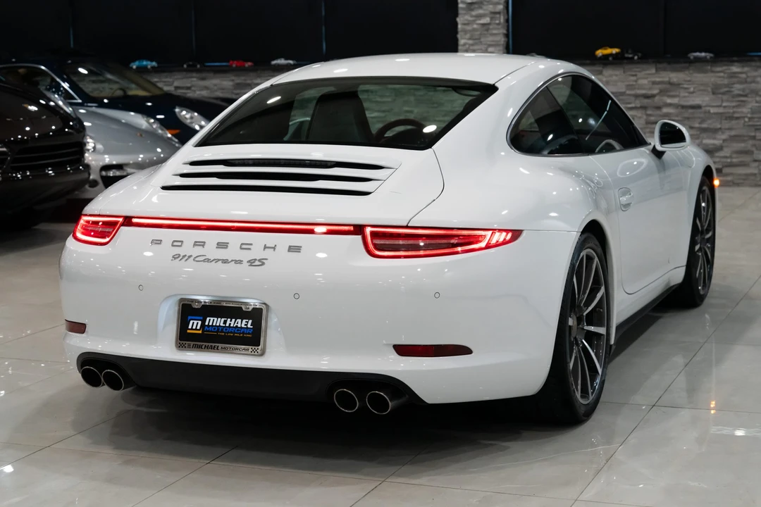 2013 Porsche 991 Carrera 4S - Image 27 of 31