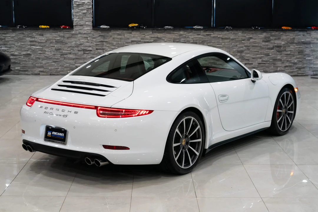 2013 Porsche 991 Carrera 4S - Image 24 of 31