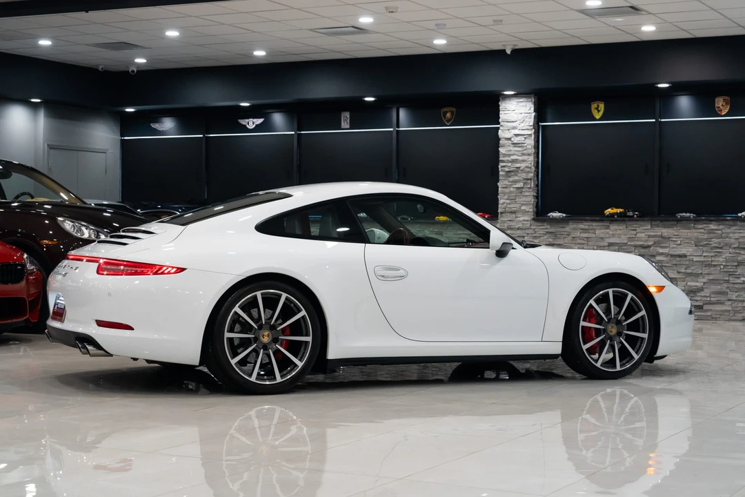 2013 Porsche 991 Carrera 4S - Image 18 of 31