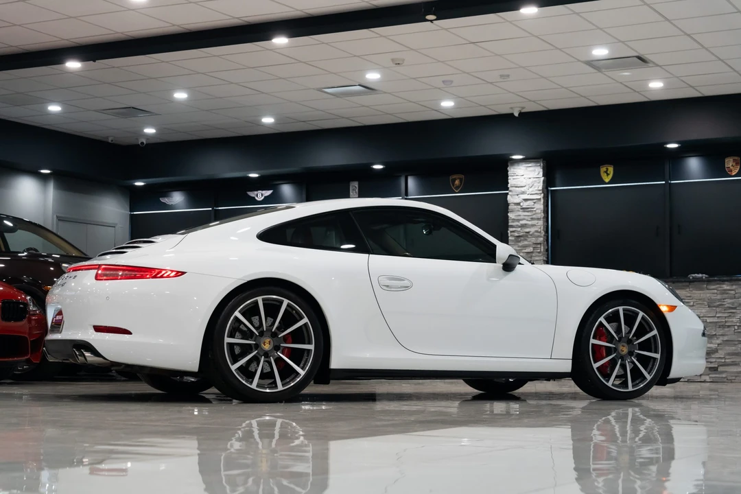 2013 Porsche 991 Carrera 4S - Image 16 of 31