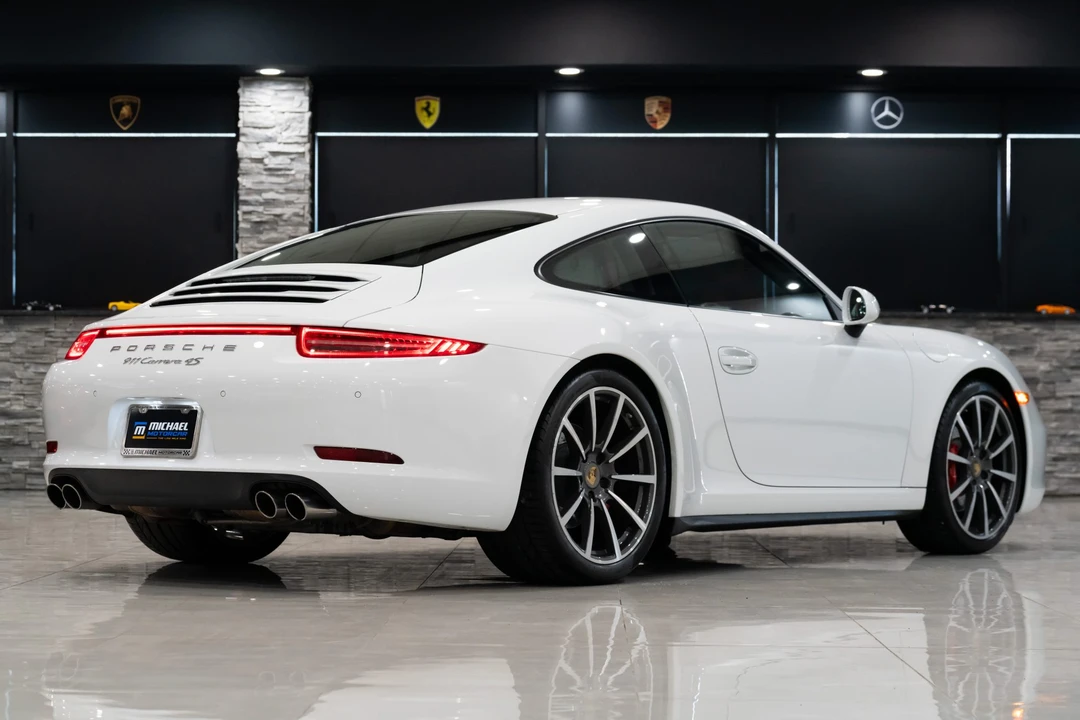 2013 Porsche 991 Carrera 4S - Image 19 of 31