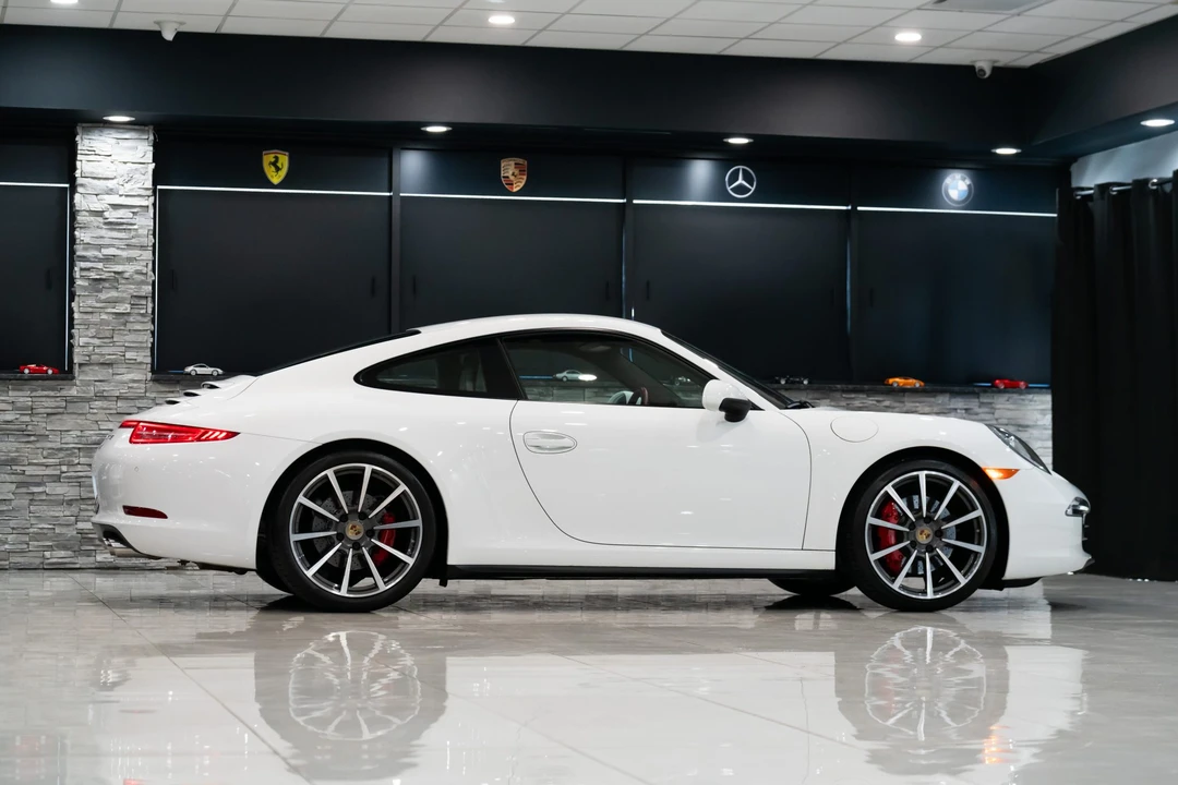 2013 Porsche 991 Carrera 4S - Image 13 of 31