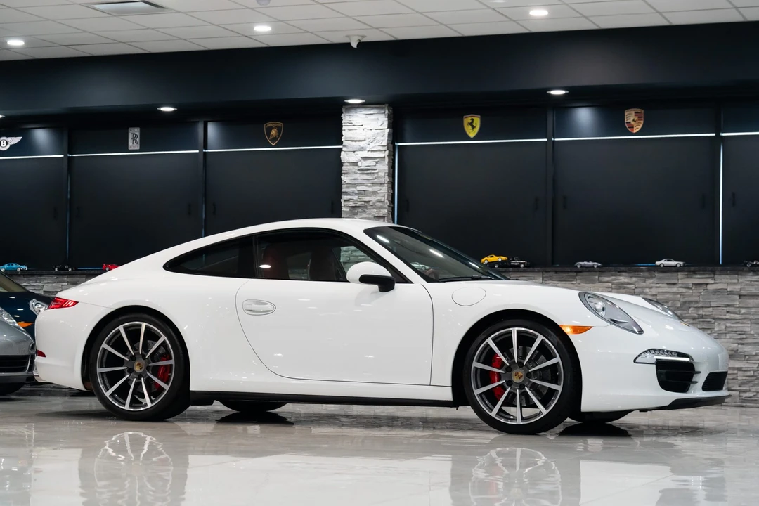 2013 Porsche 991 Carrera 4S - Image 10 of 31