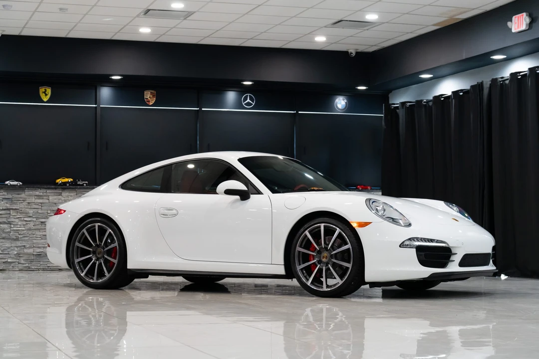 2013 Porsche 991 Carrera 4S - Image 8 of 31