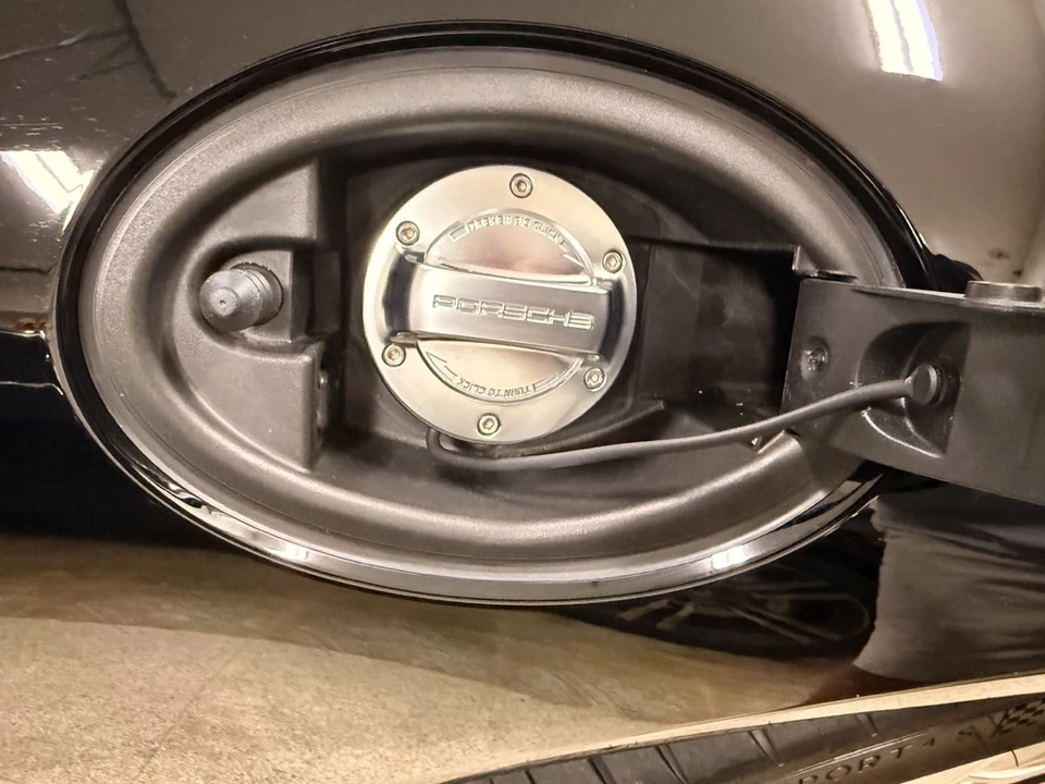 2013 Porsche 991 Carrera 4S - Image 30 of 31