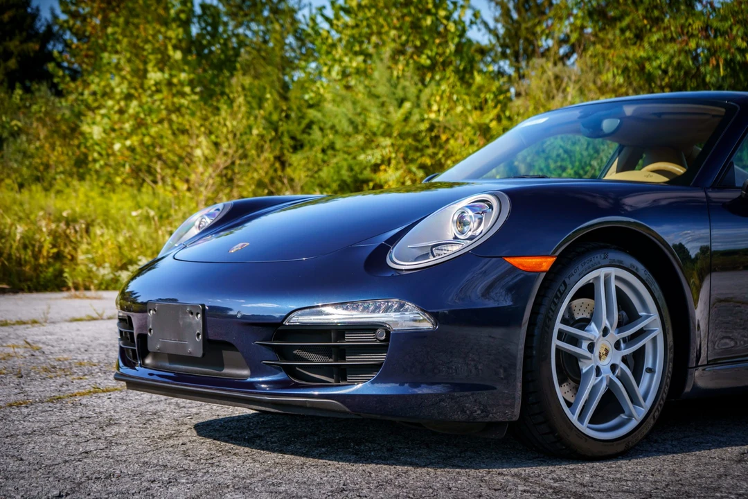 2013 Porsche 991 Carrera - Image 24 of 31