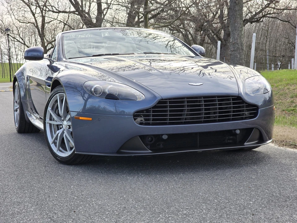 2014 Aston Martin V8 Vantage (2006-2017) - Image 17 of 31