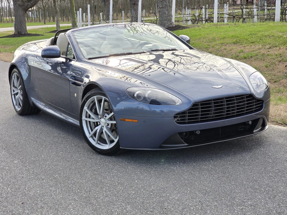 2014 Aston Martin V8 Vantage (2006-2017) - Image 19 of 31