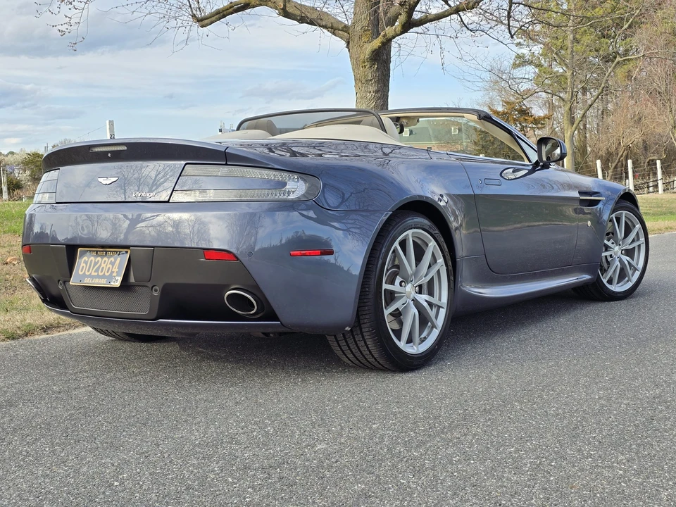 2014 Aston Martin V8 Vantage (2006-2017) - Image 30 of 31