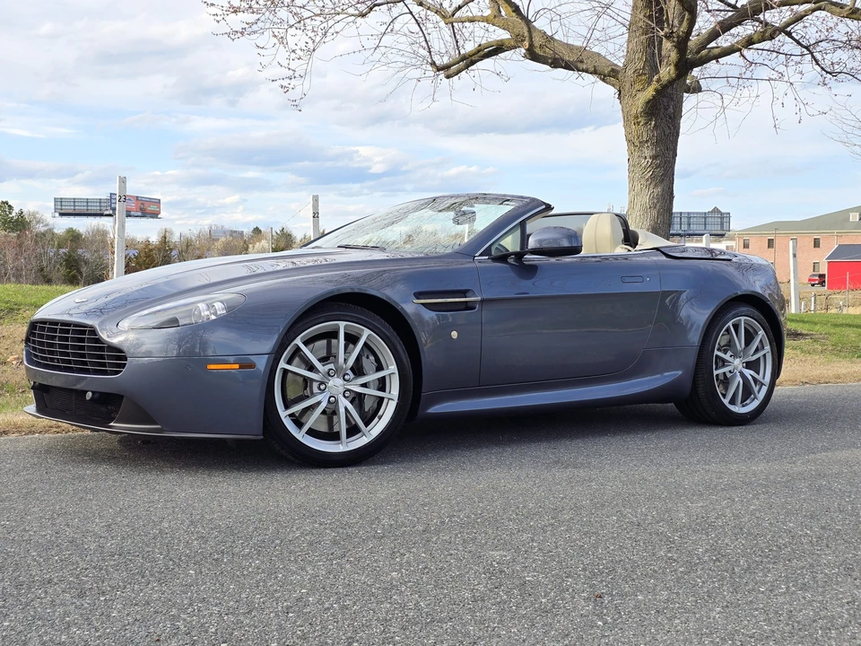 2014 Aston Martin V8 Vantage (2006-2017) - Image 3 of 31