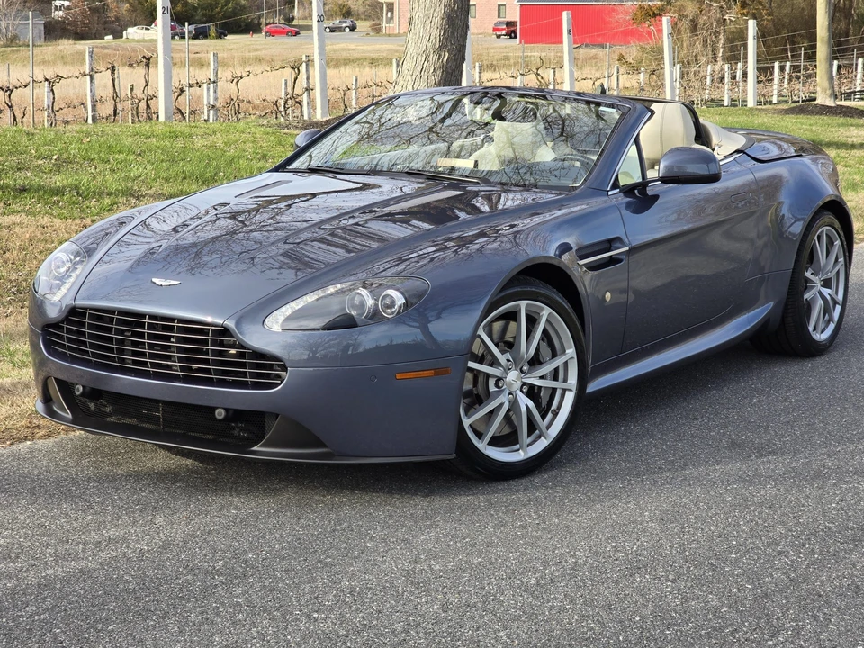 2014 Aston Martin V8 Vantage (2006-2017) - Image 5 of 31