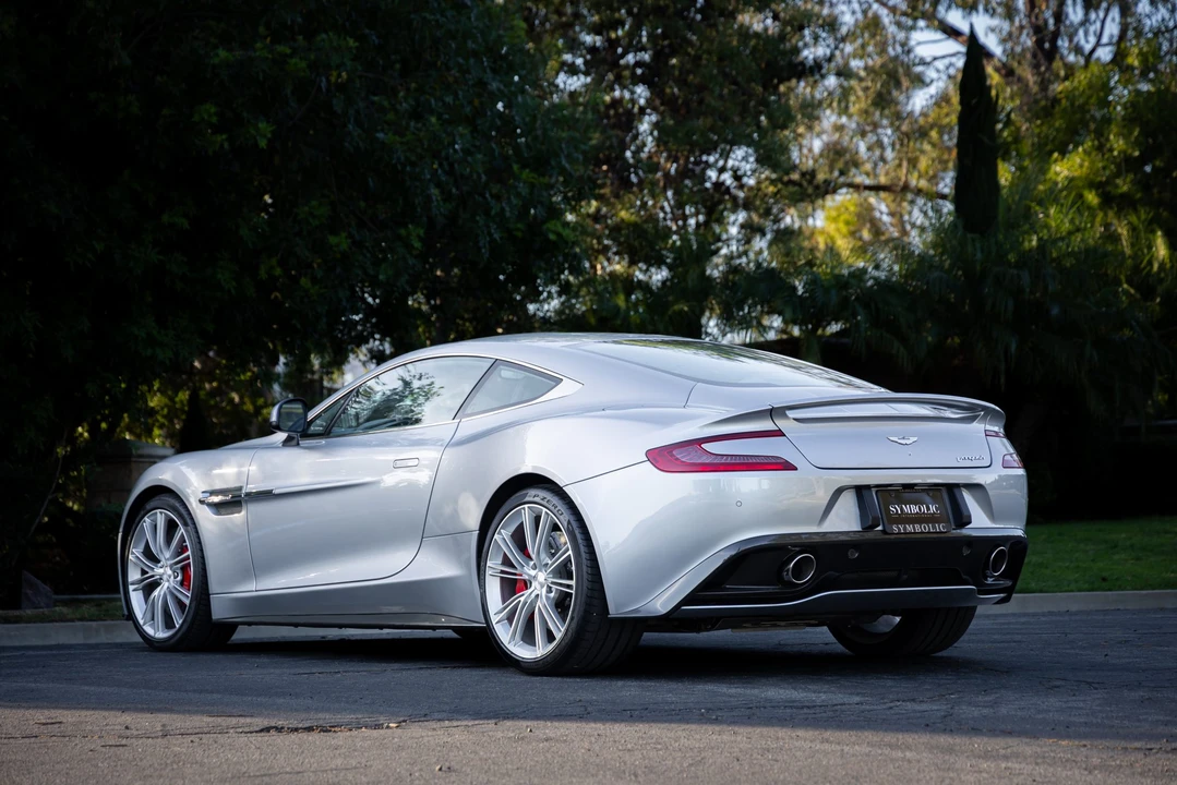 2014 Aston Martin Vanquish 2nd Gen - Image 11 of 31