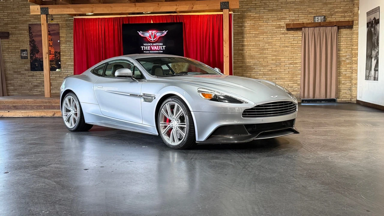 2014 Aston Martin Vanquish 2nd Gen - Image 19 of 31