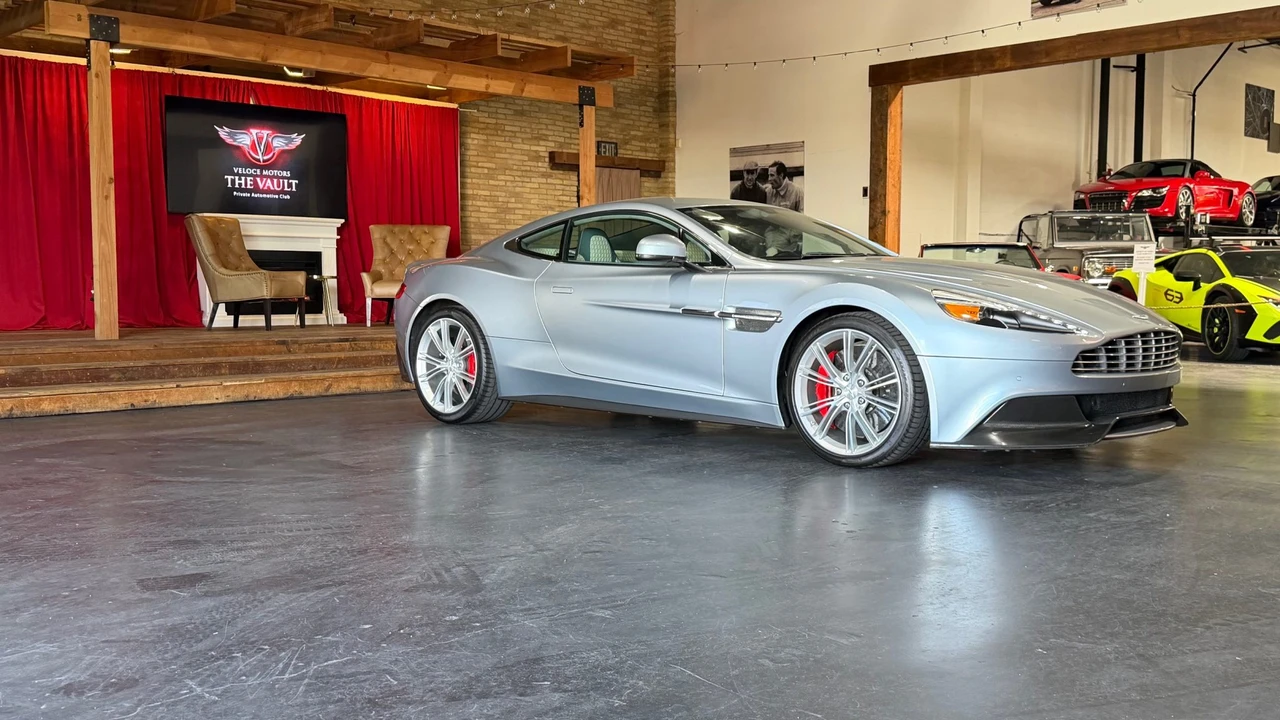 2014 Aston Martin Vanquish 2nd Gen - Image 20 of 31