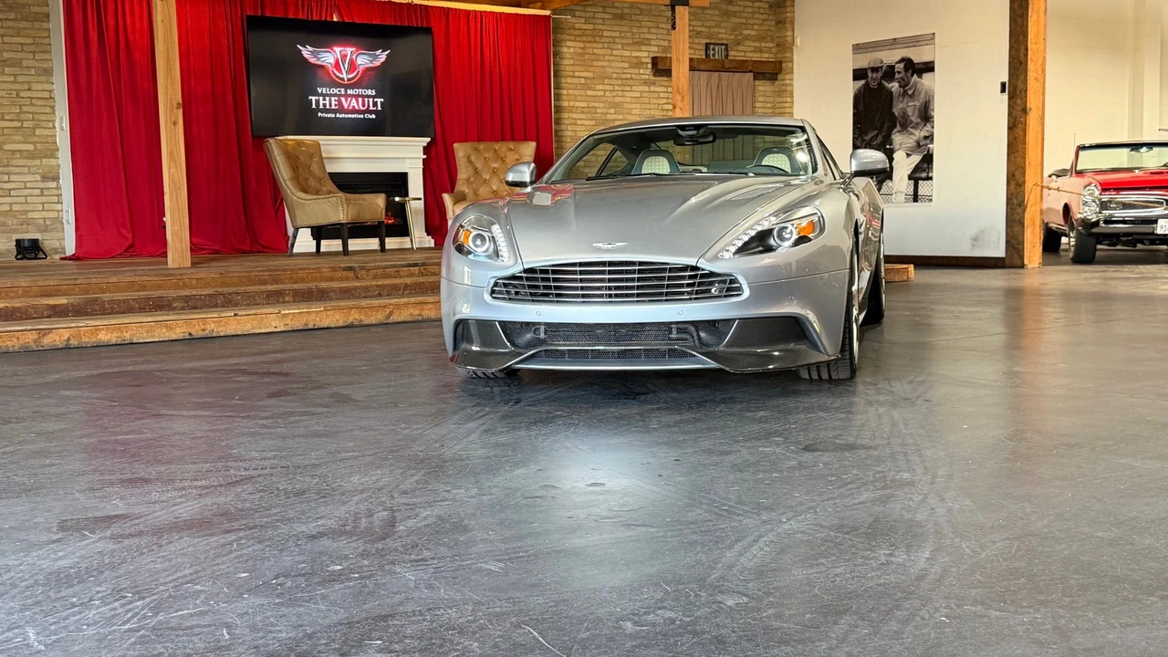 2014 Aston Martin Vanquish 2nd Gen - Image 16 of 31