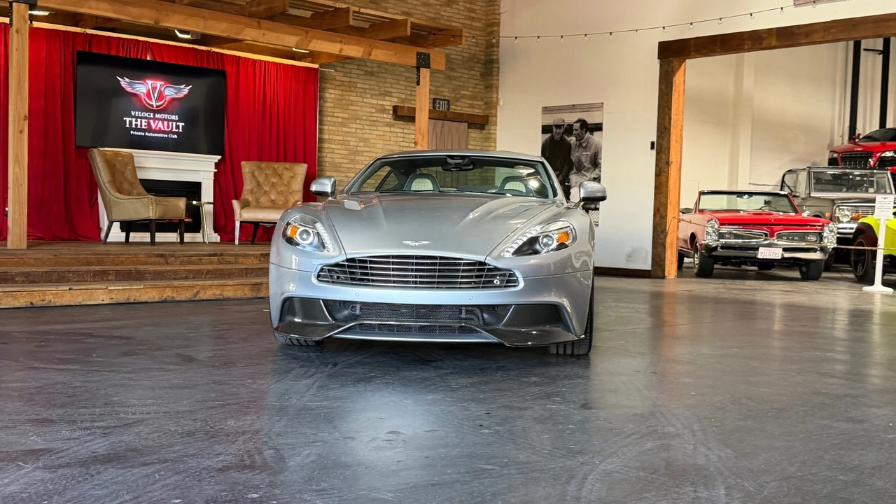 2014 Aston Martin Vanquish 2nd Gen - Image 15 of 31