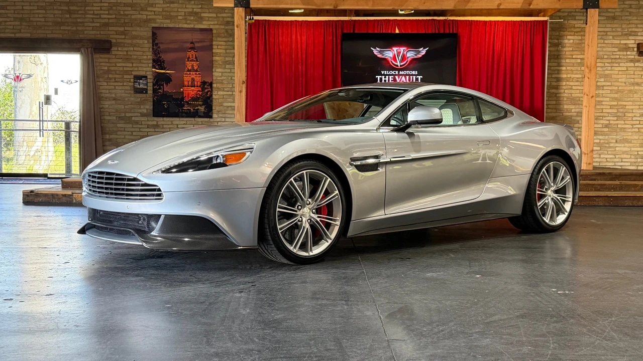 2014 Aston Martin Vanquish 2nd Gen - Image 13 of 31