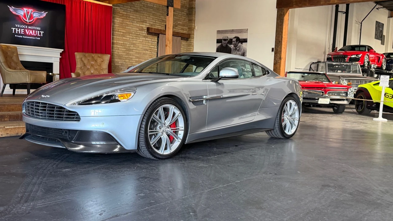 2014 Aston Martin Vanquish 2nd Gen - Image 14 of 31