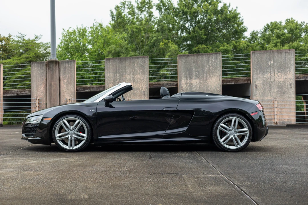 2014 Audi 42 R8 - Image 13 of 31