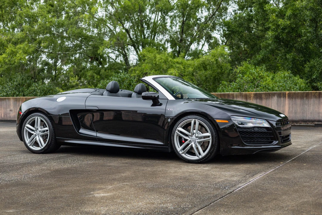 2014 Audi 42 R8 - Image 7 of 31