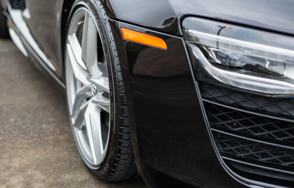2014 Audi 42 R8 - Image 30 of 31