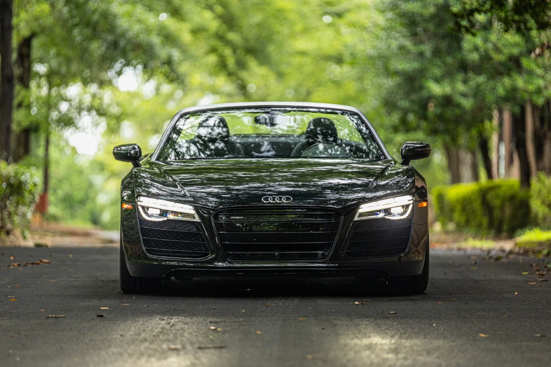 2014 Audi 42 R8 - Image 16 of 31