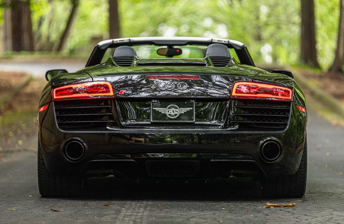 2014 Audi 42 R8 - Image 19 of 31