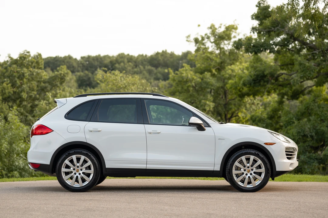 2014 Porsche 958 Cayenne Diesel - Image 16 of 31