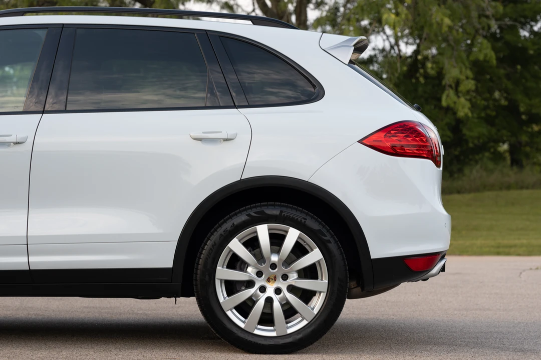 2014 Porsche 958 Cayenne Diesel - Image 24 of 31