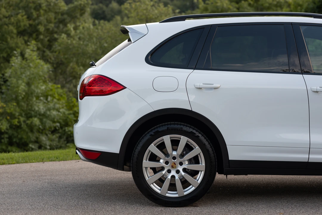 2014 Porsche 958 Cayenne Diesel - Image 26 of 31