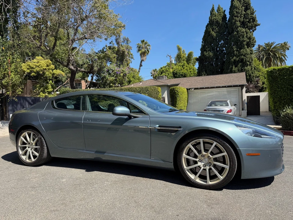 2015 Aston Martin Rapide - Image 31 of 31