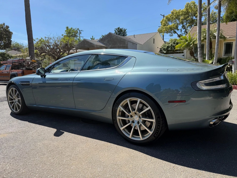 2015 Aston Martin Rapide - Image 15 of 31
