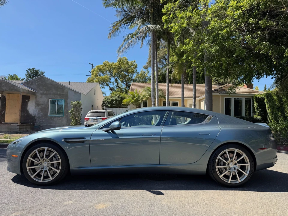 2015 Aston Martin Rapide - Image 11 of 31