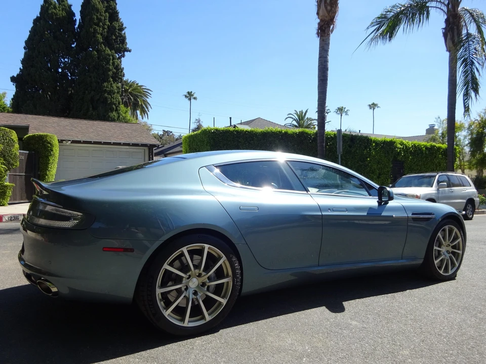 2015 Aston Martin Rapide - Image 28 of 31