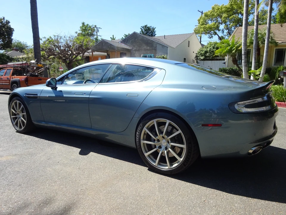 2015 Aston Martin Rapide - Image 13 of 31