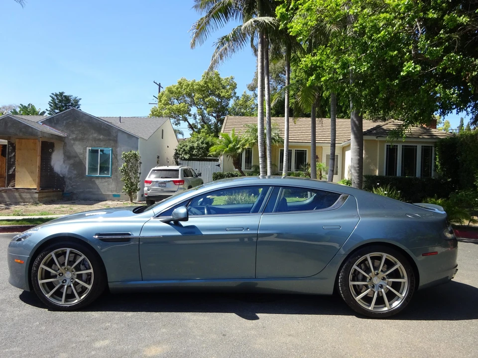 2015 Aston Martin Rapide - Image 12 of 31