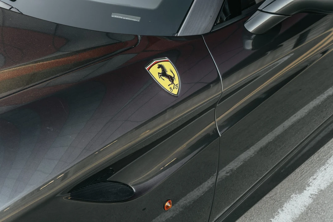 2015 Ferrari California T - Image 30 of 31