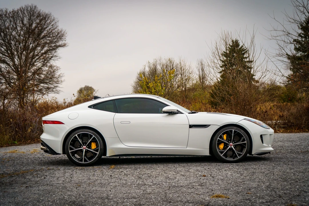 2015 Jaguar F-Type R 1st Gen - Image 19 of 31