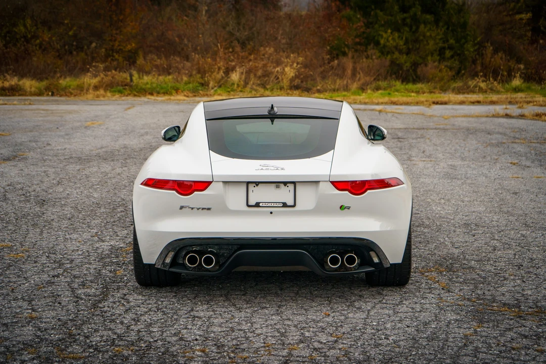 2015 Jaguar F-Type R 1st Gen - Image 25 of 31