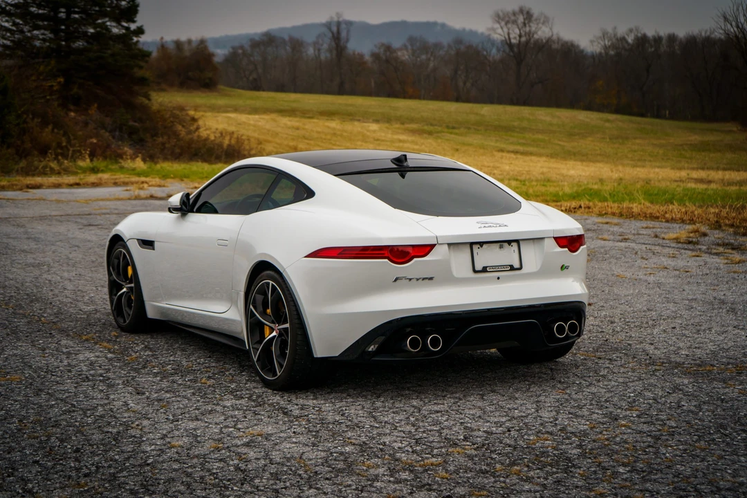 2015 Jaguar F-Type R 1st Gen - Image 30 of 31
