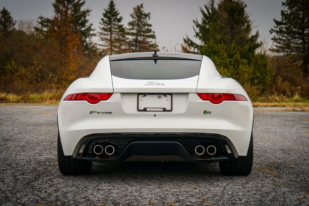 2015 Jaguar F-Type R 1st Gen - Image 26 of 31