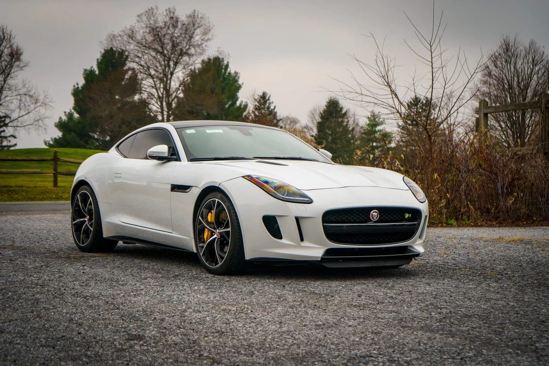 2015 Jaguar F-Type R 1st Gen - Image 17 of 31