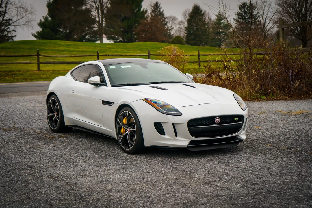 2015 Jaguar F-Type R 1st Gen - Image 18 of 31