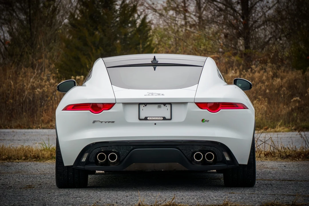 2015 Jaguar F-Type R 1st Gen - Image 28 of 31