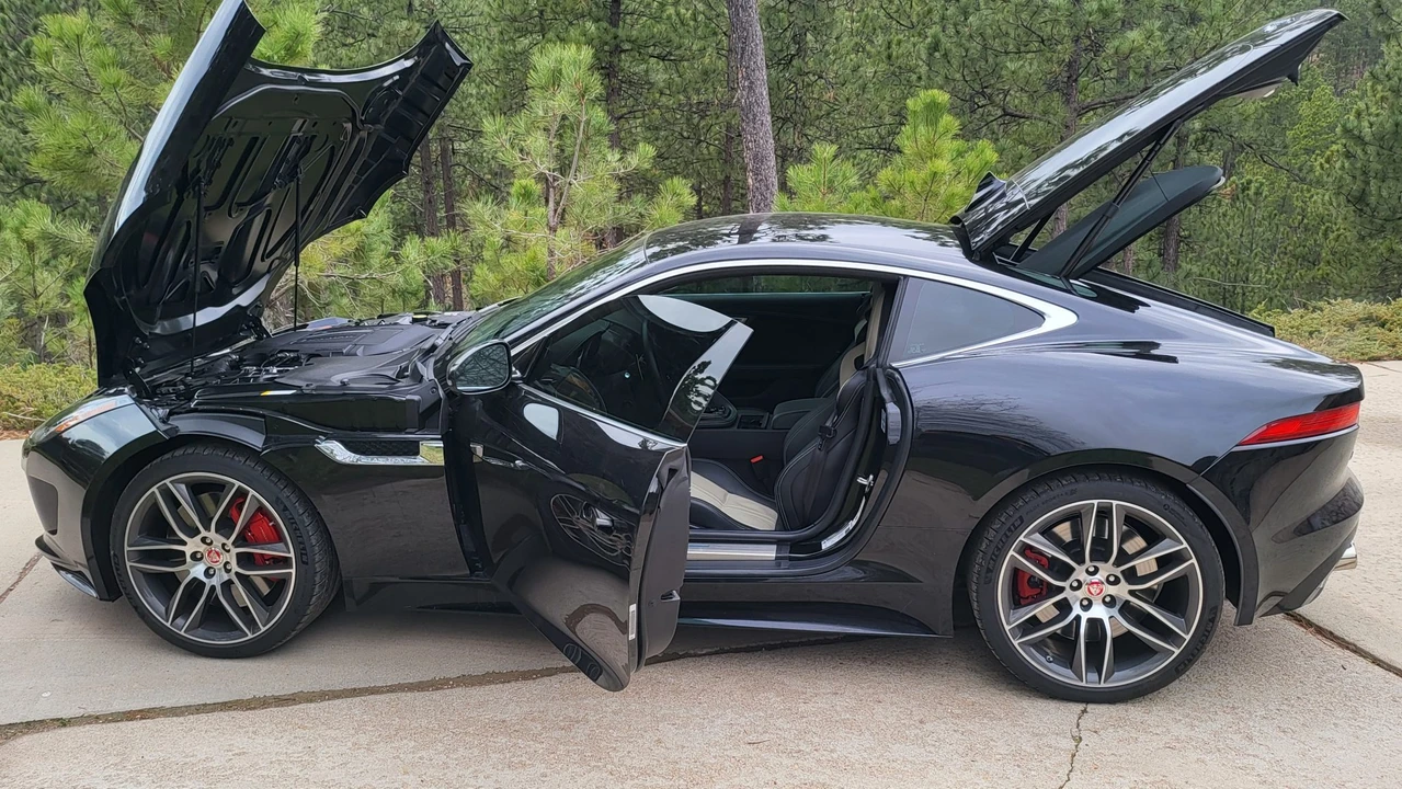 2015 Jaguar F-Type R 1st Gen - Image 12 of 31