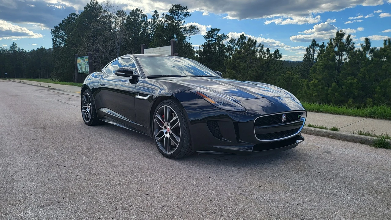 2015 Jaguar F-Type R 1st Gen - Image 4 of 31